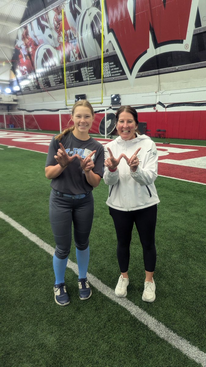I had a great time at the <a href="/BadgerSoftball/">Wisconsin Softball</a> camp on Monday! Thank you so much to  <a href="/BadgerHealy/">BadgerCoachHealy</a> and <a href="/dzym6/">Danielle Zymkowitz</a> for making it so enjoyable. I can't wait to take what I learned to improve my game! <a href="/TForce2009/">TForce 09</a> #2028grad
