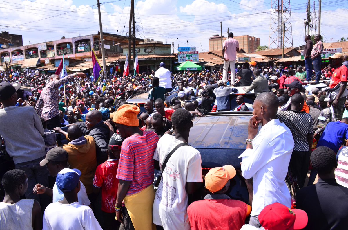 edwinsifuna's tweet photo. After Church meet the people tour in Dagoreti North. Ahsanteni Sana watu wa Nairobi. https://t.co/Aqjesh8Ysj
