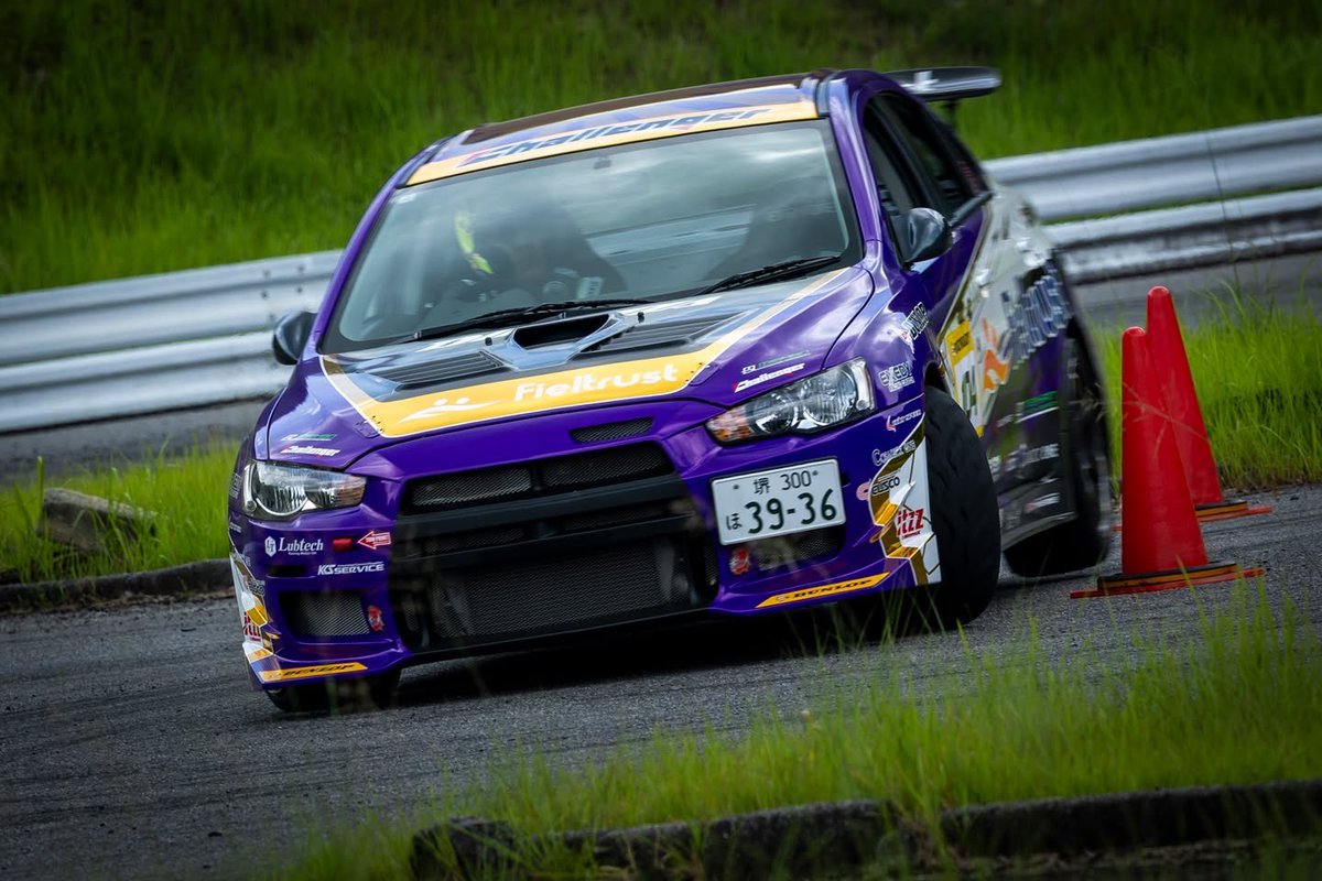 menkatsukiroku's tweet photo. JAFスポーツ誌のライター・フォトグラファーの方から頂いたエボ様。素晴らしい写真ありがとうございます。10月から手元に無いんで既に懐かしい。乗り方覚えてるだろうか?
#ジムカーナ #チャレンジャー #DUNLOP #フィールトラスト #Lubtech #コサリックワン #乱人 #Exedy #winmax #cusco #KCSサービス https://t.co/E77Q5oPavA
