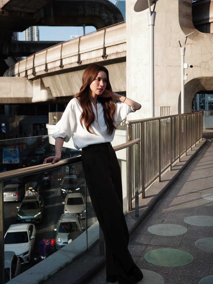 Noriza19Y's tweet image. #น้ำหนึ่งเนย #NamneungNoey
#NamneungMilinD #NoeyKanteera

หล่อขนาดนี้ไปเพื่อใคร                   ใคร