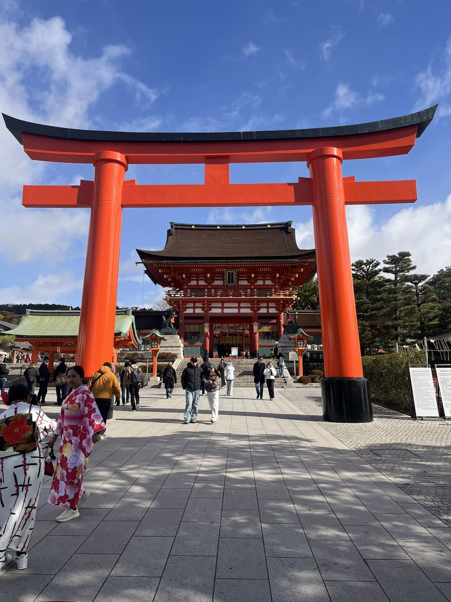 としまる tweet media