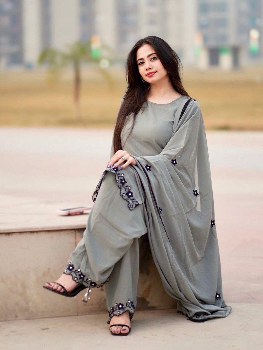 The smallest act of kindness is worth more than the grandest intention.

Good Evening 🍁