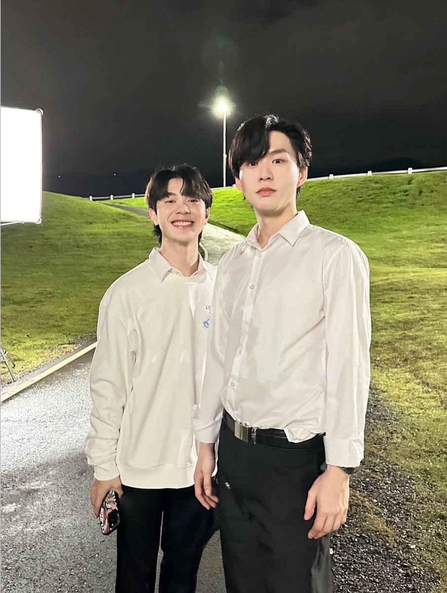 bxyeol's tweet photo. เคๆ เป็นแฟนกันแล้วนี่เนอะ 🌚🌝 https://t.co/NT969kFyl6