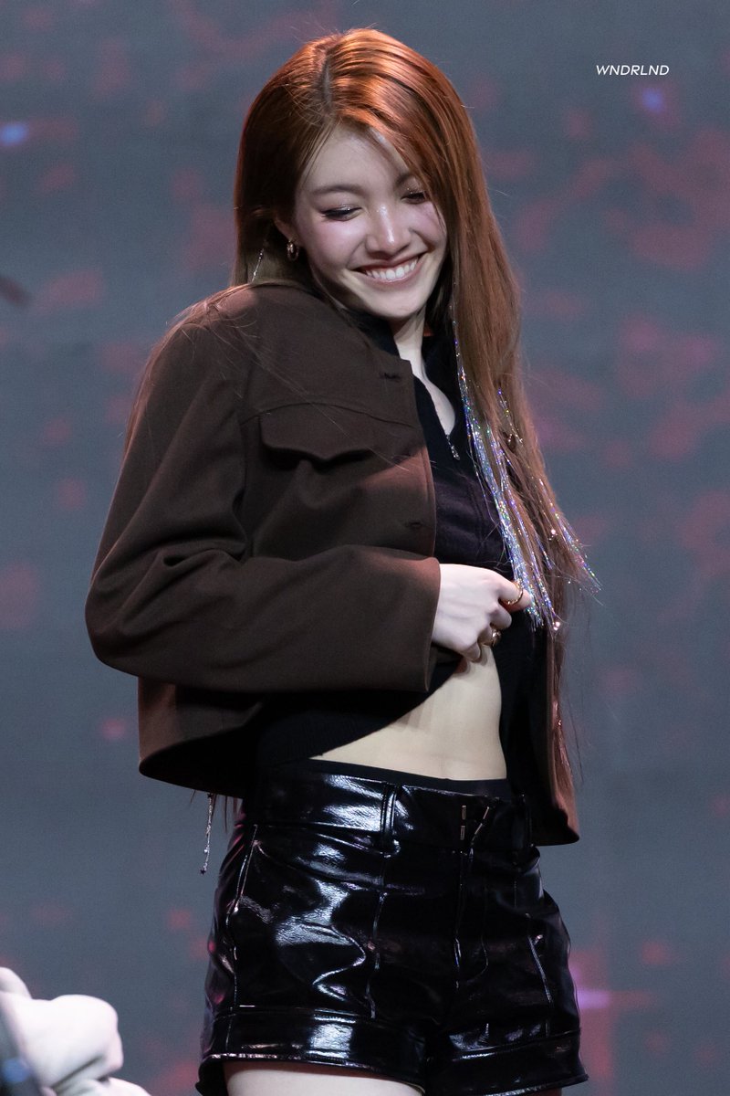 wonderland ◡̈ tweet media