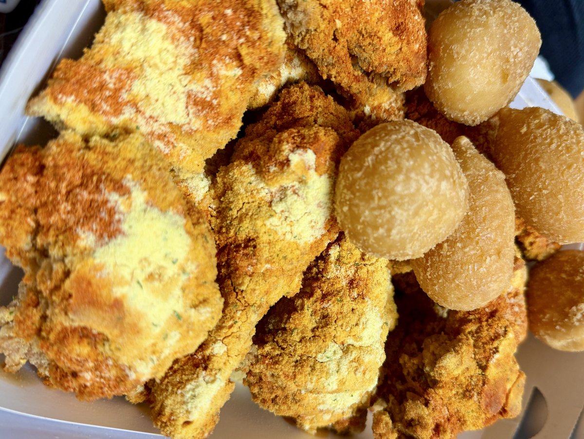 svvnabbi's tweet photo. 여자 파티
넷이서 랜덤 배달음식 주문하기.ᐟ.ᐟ ◠‿◠🤤 https://t.co/EtHF7WQpvn