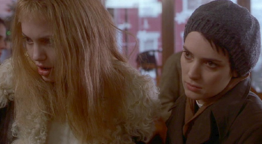 cinevow's tweet photo. Angelina Jolie and Winona Ryder in Girl, Interrupted, 1999 https://t.co/hAuG8QUBX1