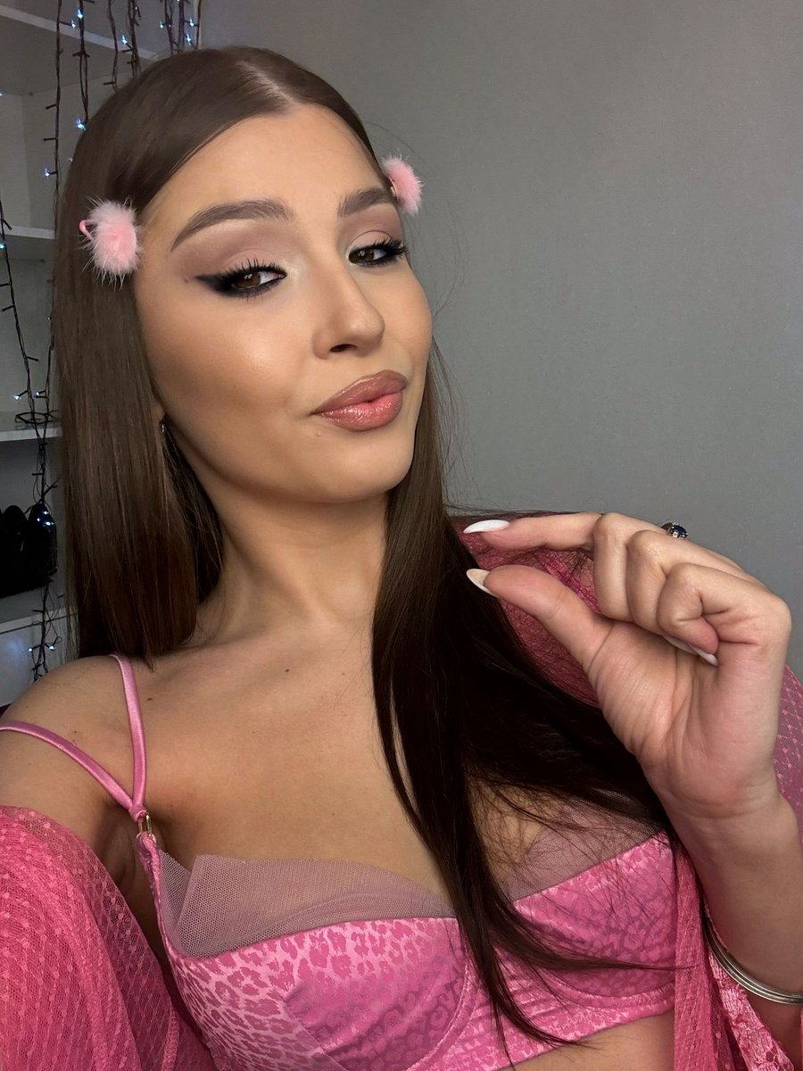 🩶 Bratty Olivia 🩶 tweet media