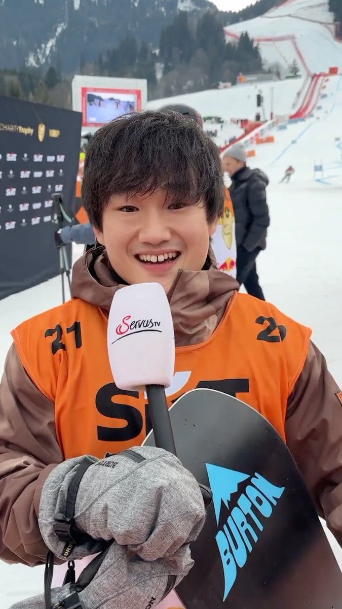 illinoisuh's tweet image. Ik he looks good when he’s depressed but he looks MUCH better when he’s happy and i stand by this!!!