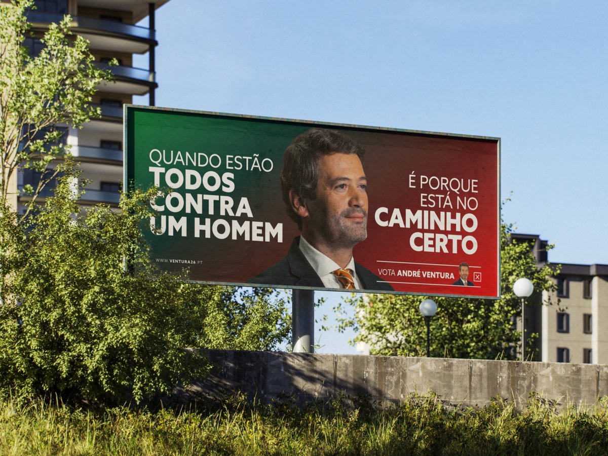 PartidoCHEGA's tweet photo. Eles têm tanto medo que se acabe a mama que até vendem a alma ao diabo para que André Ventura não ganhe. Dia 8 de fevereiro, os portugueses vão dar a resposta. #AndreVentura26 https://t.co/hPW0t1ORv1