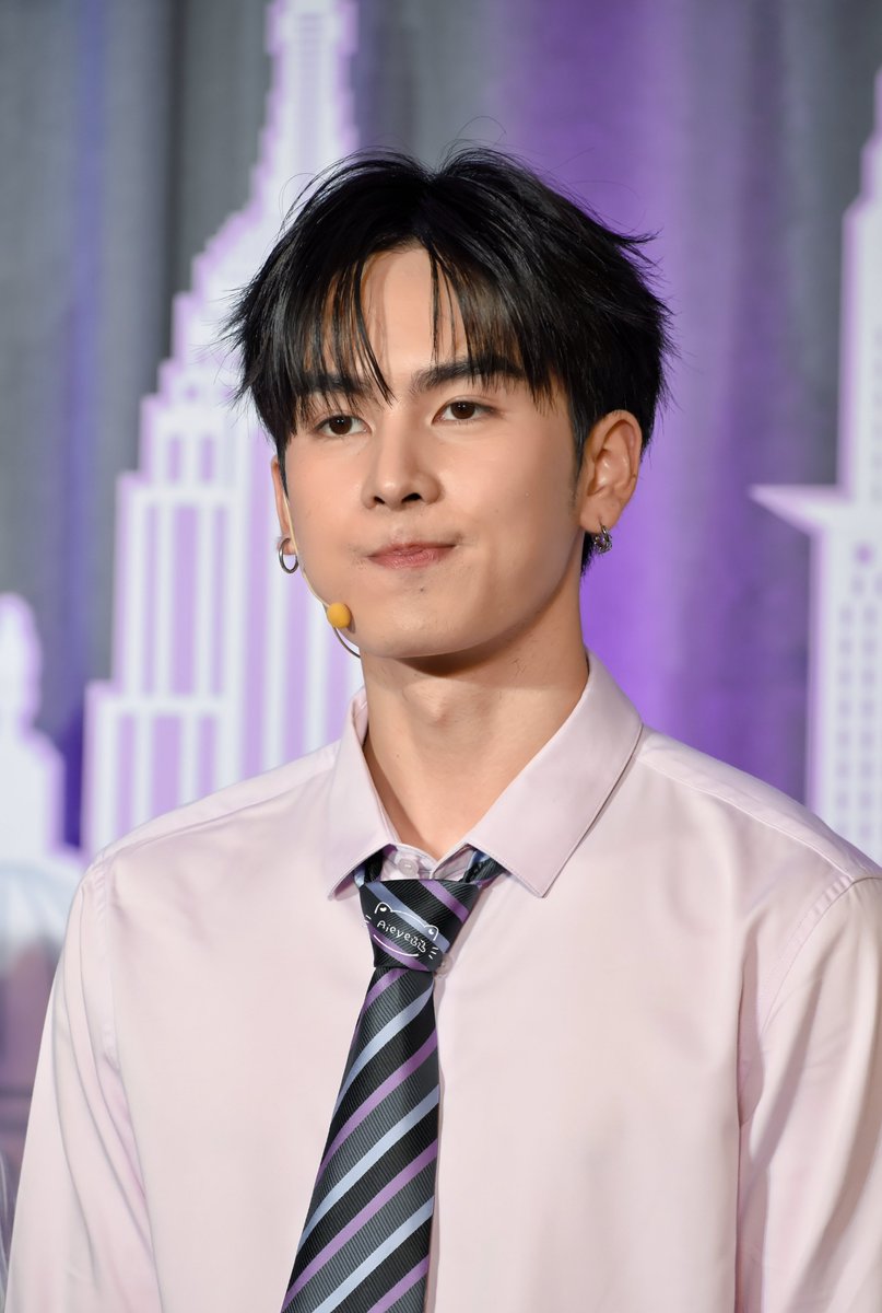 Aieyezz's tweet image. น้องต้าไม่อมข้าวนะคับ🤏🏻

PERTHSANTA BABYMATTE CUSHION

#MaybellinexPerthSanta
#Santapp