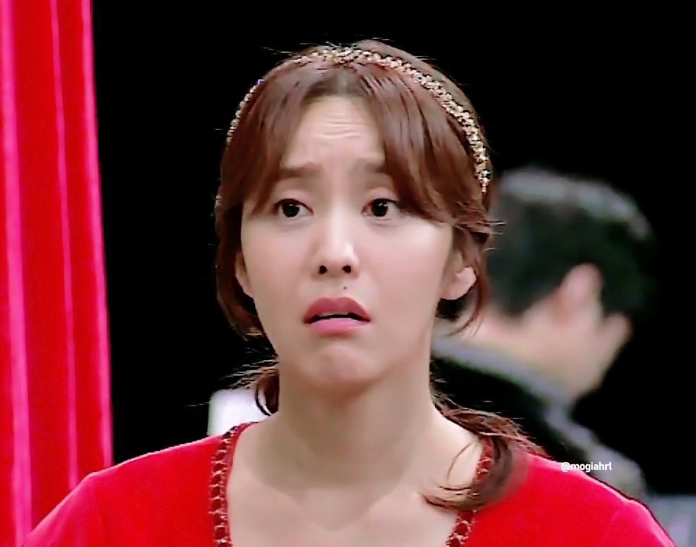 누군가에 의해 강제로.. 입덕당했습니다…
다들 아리따운 중년 박지윤 씨 한 번씩 보고 가십쇼,,