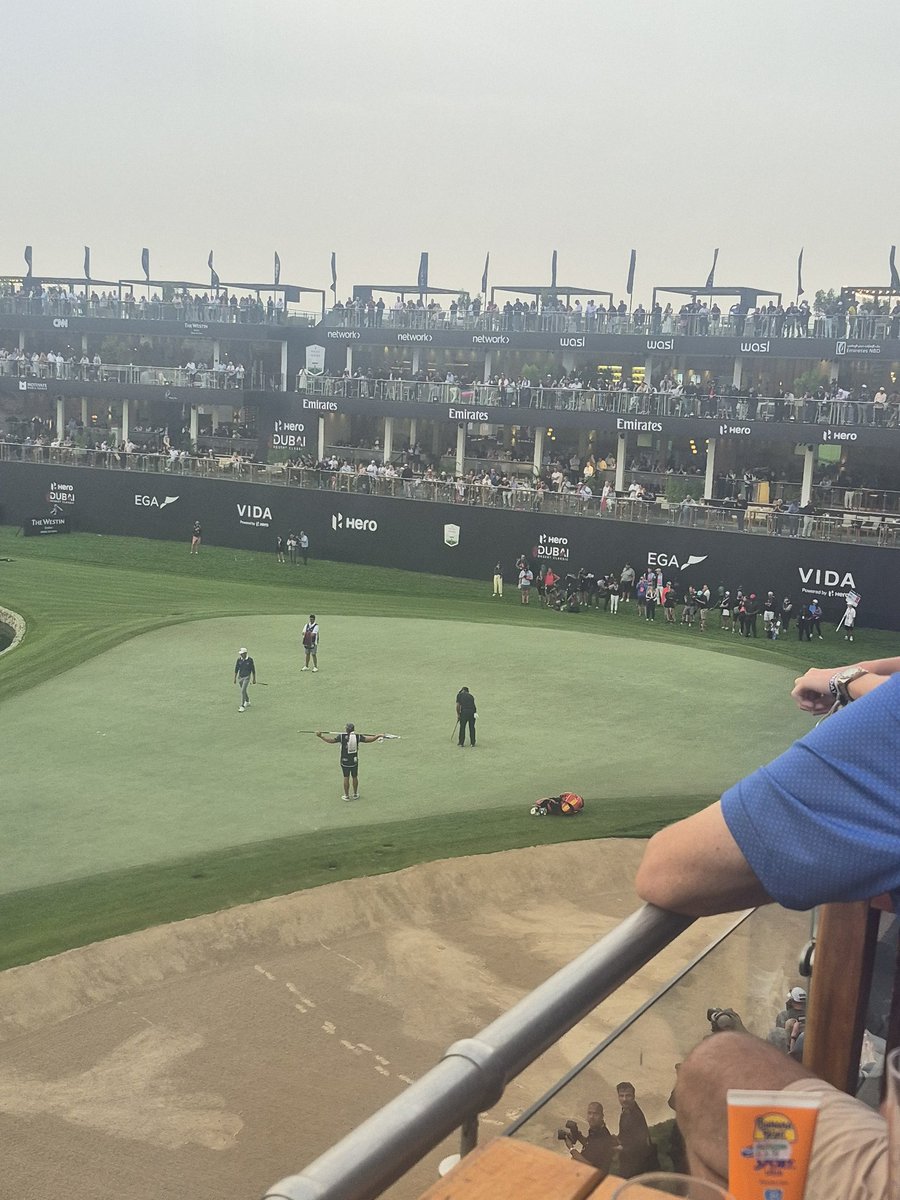 ImundoEl's tweet image. Fat cheating yank cunt

#HeroDubaiDesertClassic