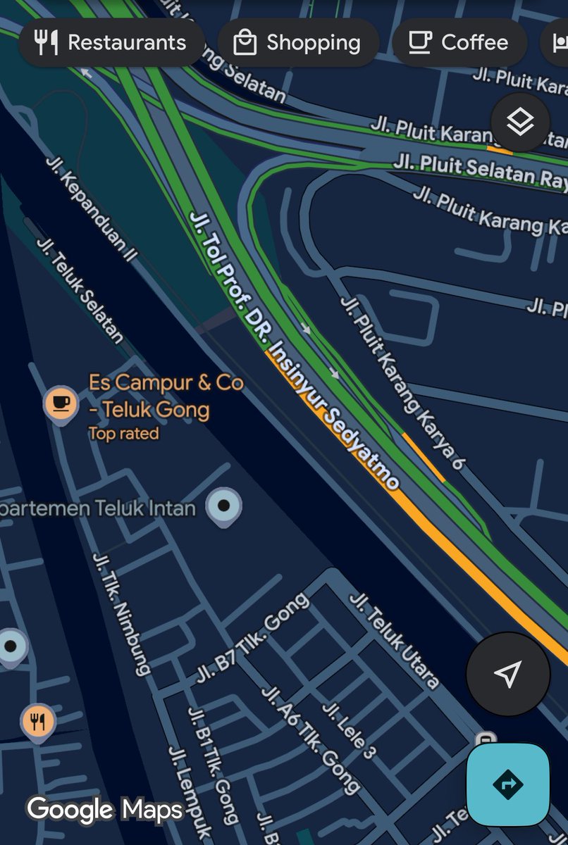 bbiaan's tweet photo. ini tol isinya lobang semua, banyak yang gede-gede pula lobangnya, bahaya banget! https://t.co/3Aj7whRjk9