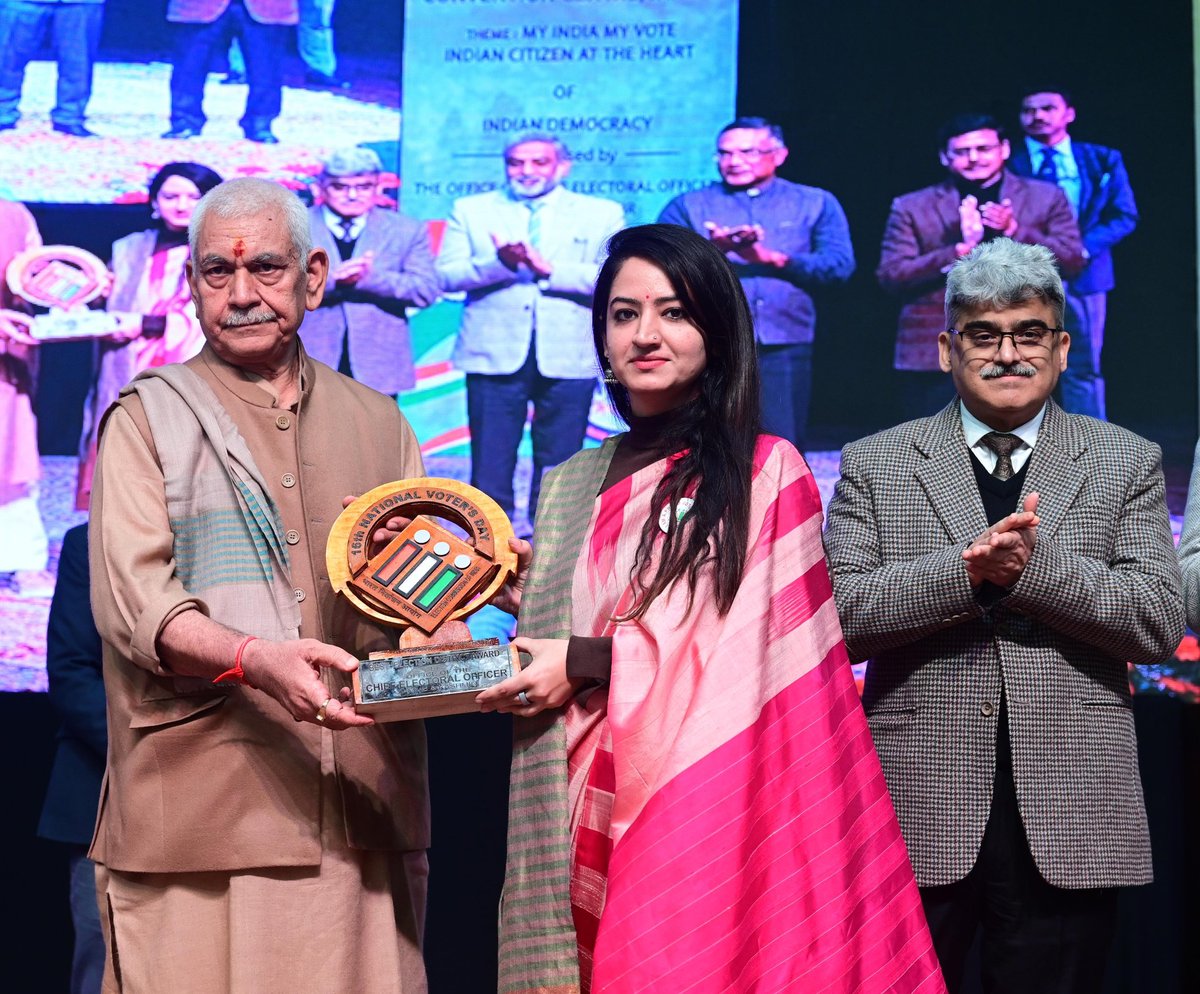 Saloni Rai IAS tweet media