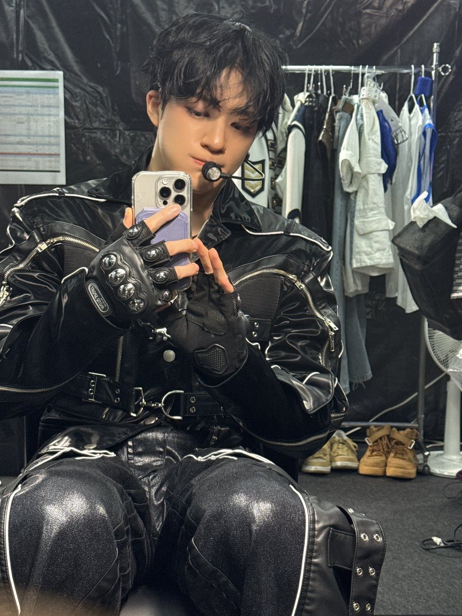 mcdtournesol's tweet image. เซลฟี่จากเจโน่ 🥺🥺🥺🥺🥺🥺🥺

🐶 ดรีมโชว์ 4 จบแล้ว~
🐶 ขอบคุณชีจือนี่ที่อยู่ด้วยกันมาระหว่าง 7 เดือนนี้มากมากเลยน้า~