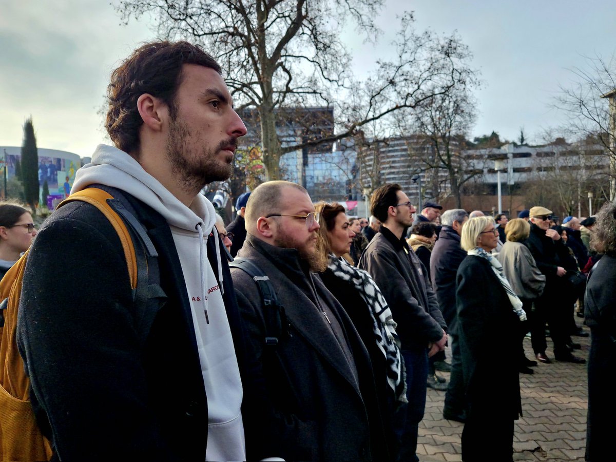 Ce matin à Lyon, les insoumis·es ont rendu hommage aux victimes de la barbarie nazie, 81 ans après la libération d’Auschwitz-Birkenau.

Le devoir de mémoire est indissociable du combat contre l’extrême droite et toutes les formes de haine.