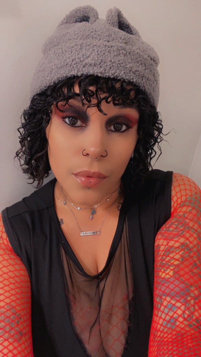 spookylilty's tweet photo. I know Chan and Stays are lurking here lol so here’s a selfie; this was my Stray Kids outfit for a 3Racha event I attended 🫰🏽🐺❤️ https://t.co/uxZD8Sqnkz