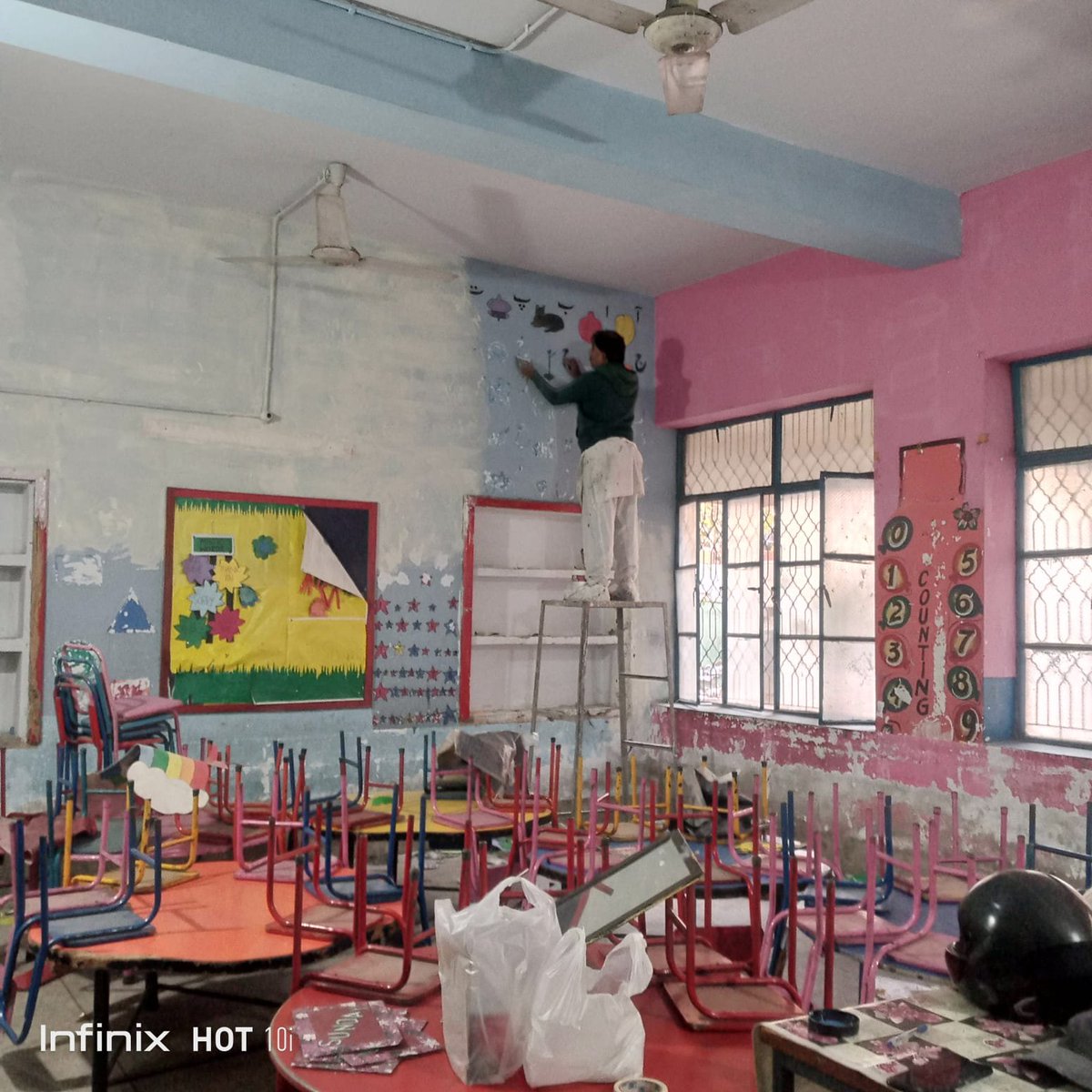 District Education Officer ( W-EE) Lahore tweet media