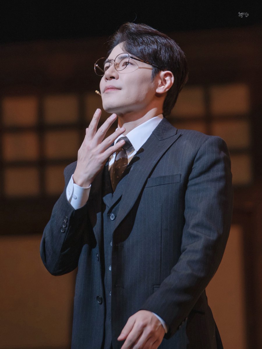 2026.01.25 🌕 뮤지컬 팬레터 📜🖋️
커튼콜📷

김해진 | #이규형 배우님

빛나잖아✨