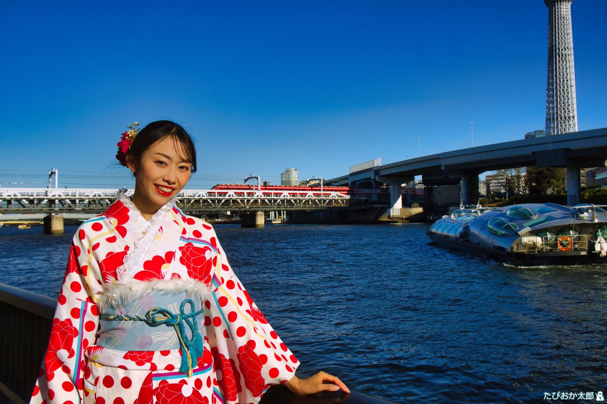 松本零士が描く東京へ
電車と船と私

#ポートレート撮影 #photography #ファインダー越しの私の世界 #写真好きな人と繋がりたい  <a href="/ksak1012/">きしあき</a> <a href="/ODAIBASTAFF/">ODAIBA撮影会</a>