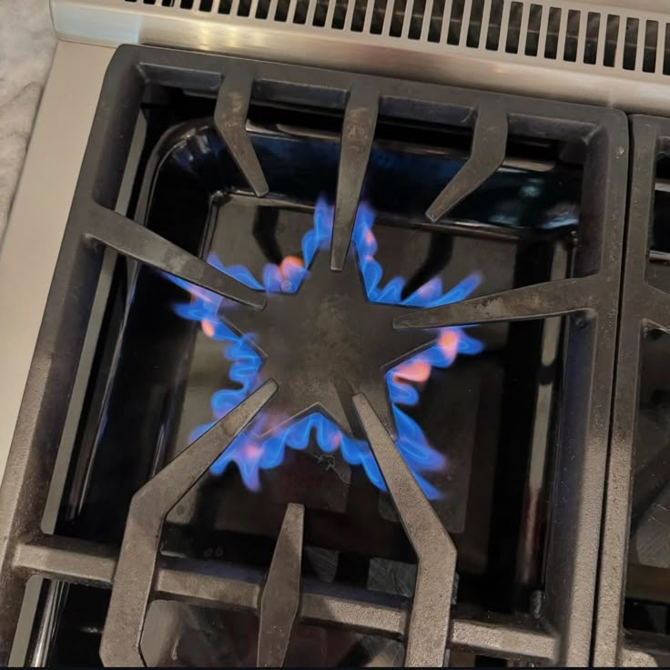 heart_jpg's tweet image. star shaped flame burners