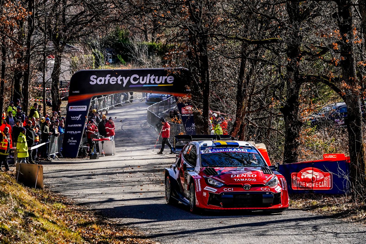Victoire pour Oliver Solberg au #RallyeMonteCarlo ! 
Et c'est franchement une surprise. 2 courses en Toyota GR Yaris Rally1 et déjà 2 victoires #WRC