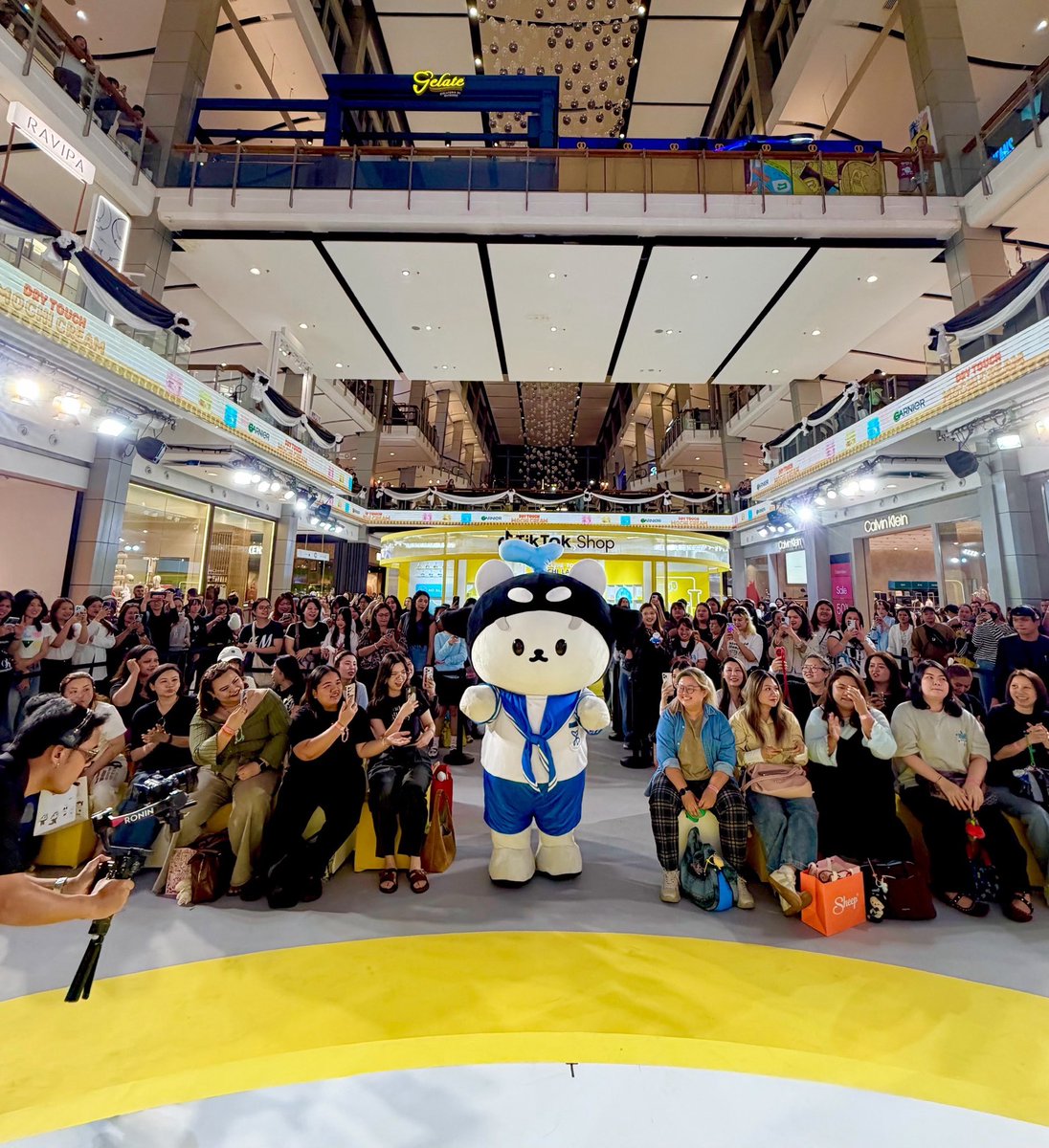 polcasan_GMMTV's tweet image. ซังขอบคุณอุนยาย เจ่เจ้ ทู้กๆคนเยยนะฮับ ที่มาหาซังวันนี้ อบอุ่นหัวใจที่ฉุดเยย💛

#GarnierMochiCreatorClub #GarnierThailand #GarnierDryTouchCream 
#POLCASAN #ยัยซัง #โพก้าซัง #GarnierMochiCreamxPOLCASAN