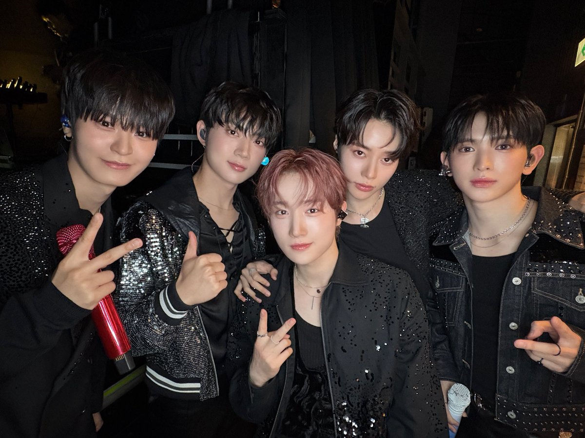 TPST__official's tweet image. [📸TEMPIC]

26.01.25 #As_I_am in TAIPEI

타이베이 공연까지 무사히 끝낸 템깅이들🌪️
어떻게 날이 갈수록 이렇게 무대를 잘 하는 거야 ᐡ⸝⸝&amp;gt;   &amp;lt;⸝⸝ᐡ

오늘도 iE 응원 듣고 📣 에너지 풀충전 완료 ⚡️

感谢台北的iE们为我们创造了难忘的瞬间🎶…