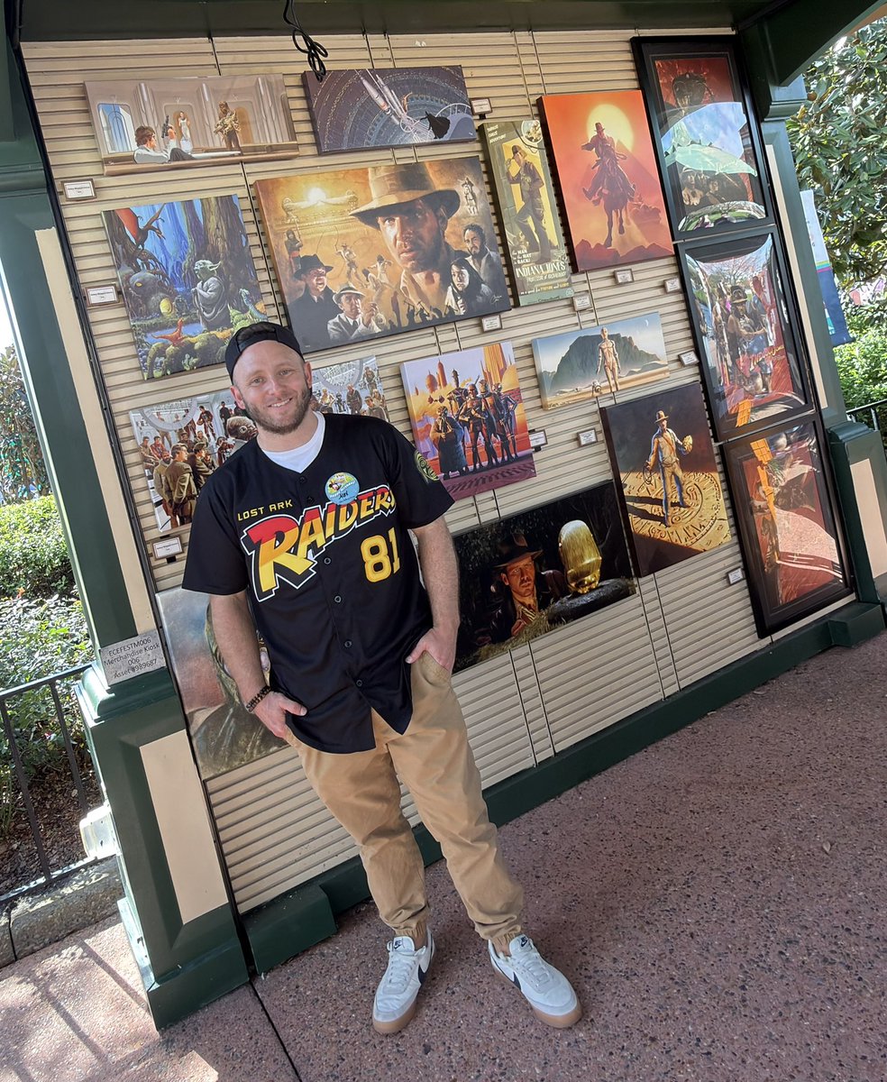 AlexArnold88's tweet image. A whole lot of Indiana Jones at Epcot!

This year Indy basically has a whole art booth to himself at Epcots Art Festival! Tons of Indy prints to choose from!

Stopped by to see @JJLendl at the Acme Archives booth who has made some of my favorite Indy prints (picture of them above…