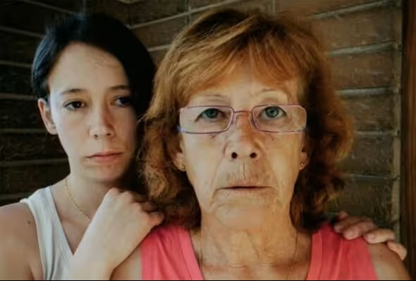 A mother burned her daughter's rapist alive after he taunted her with three vile words/

María del Carmen García's daughter Verónica was only 13 years old when she was sexually assaulted at knifepoint by her neighbour Antonio Cosme in 1998 in Spain.

The predator received a