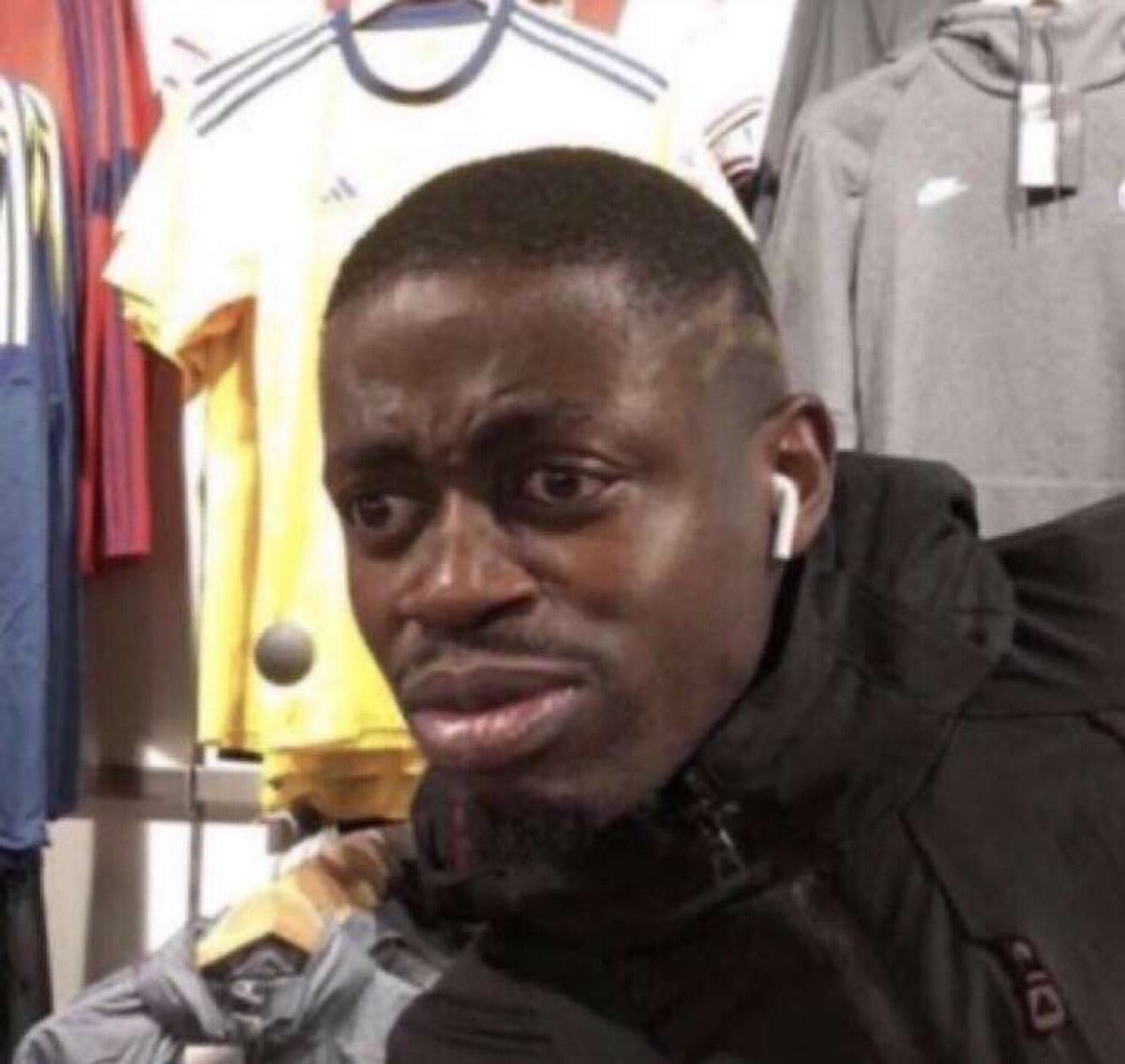 39 buts avec encore 4 mois de compétition à jouer ??