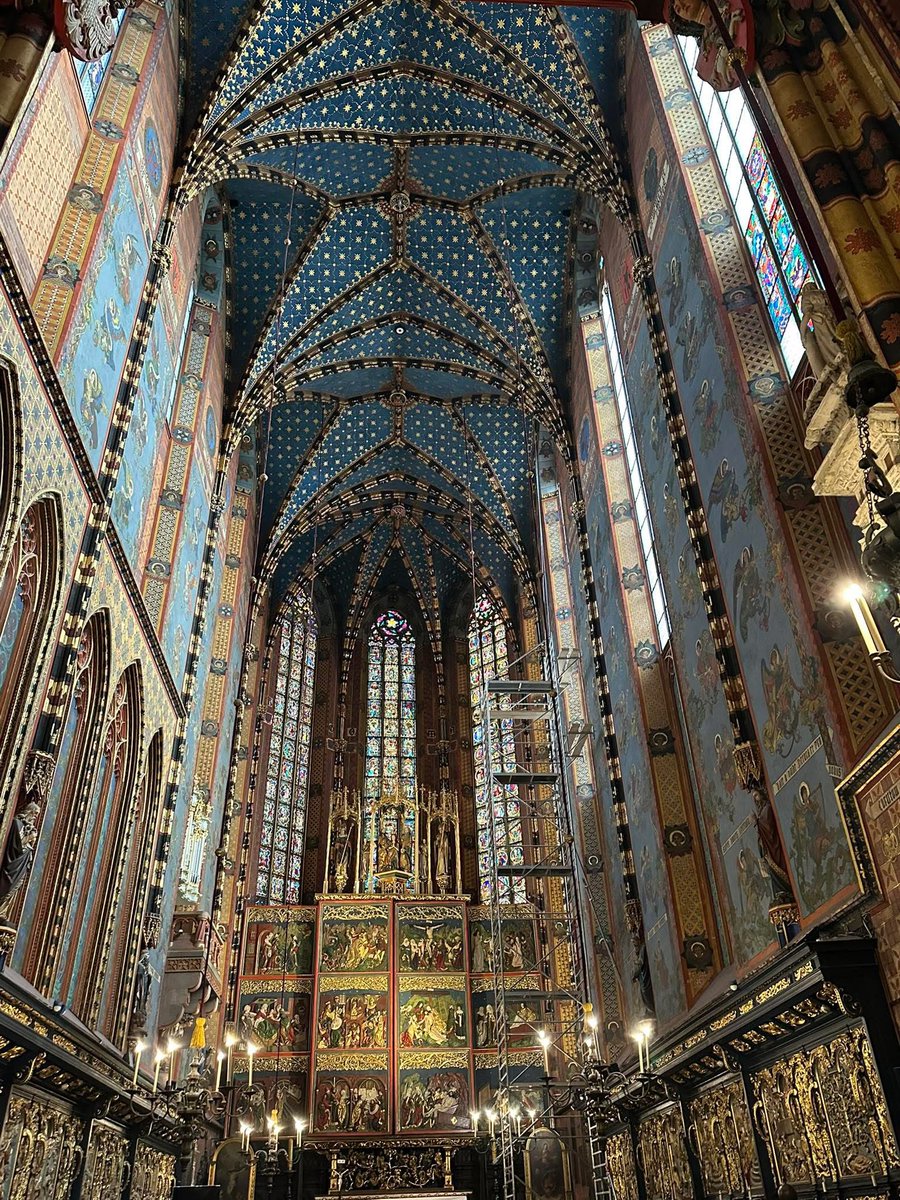 Solíamos construir cosas hermosas. ¿Qué pasó?  

Santa María en Cracovia, Polonia