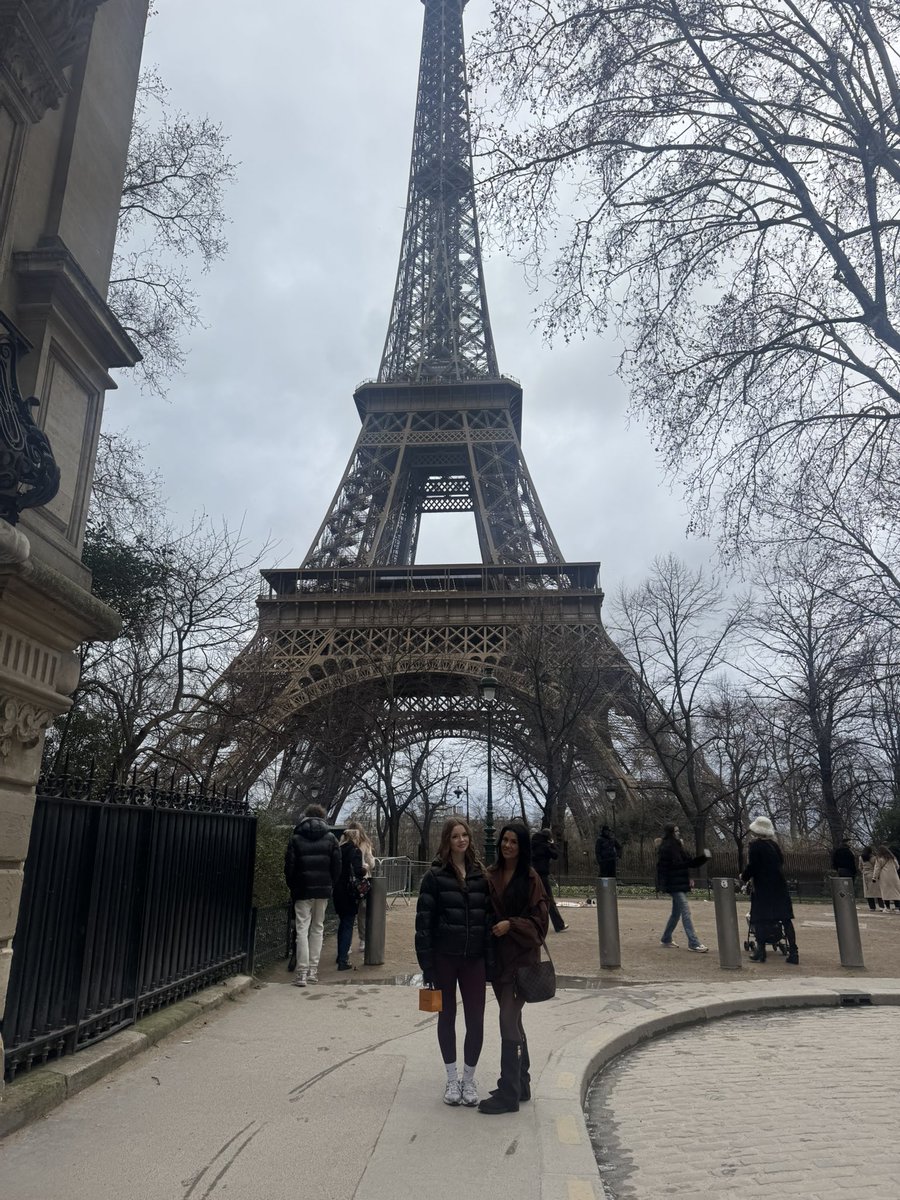 LauraKent91X's tweet photo. little paris day trip for my gorgeous girls birthday surprise 🩷🩷 https://t.co/aRsXCapC8q