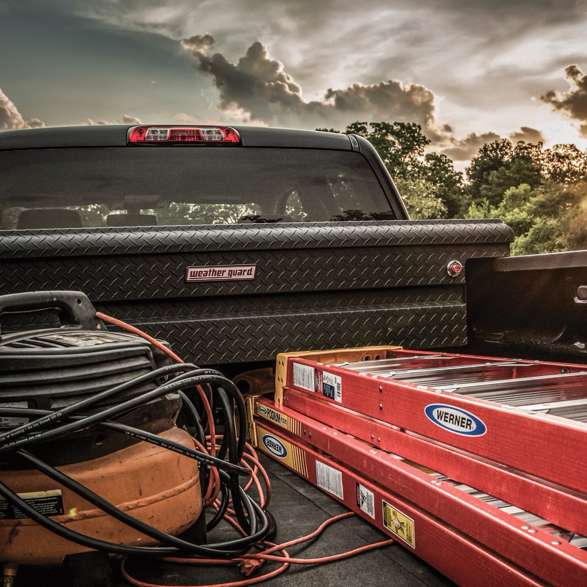 weather_guard's tweet image. Trusted by pros. Proven on jobsites. 

#WeatherGuard #ToolBox #TruckBox #Tools