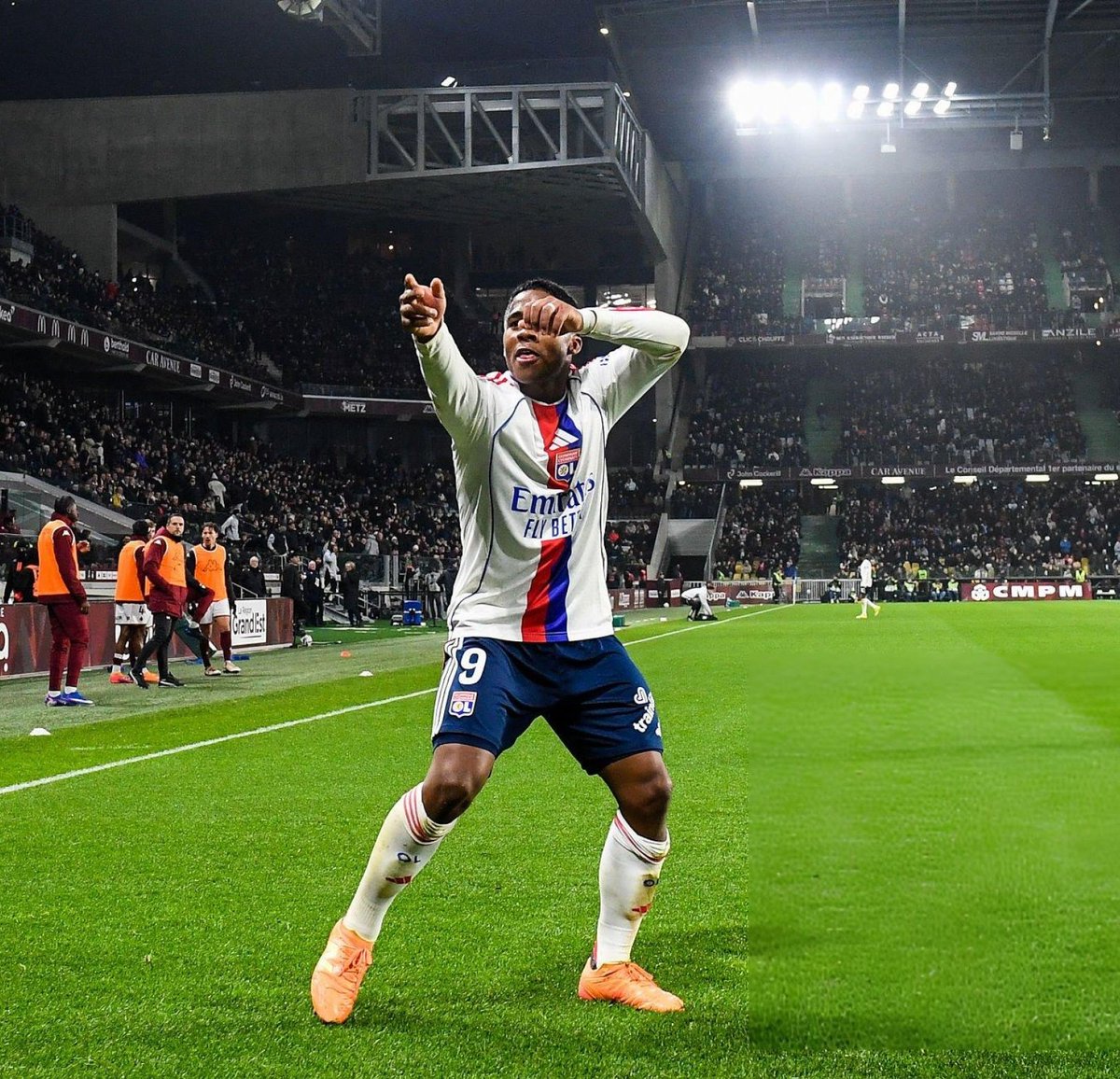 AdriRM33's tweet image. Me alegro muchísimo por ti, te lo mereces tanto @Endrick 👏🏻