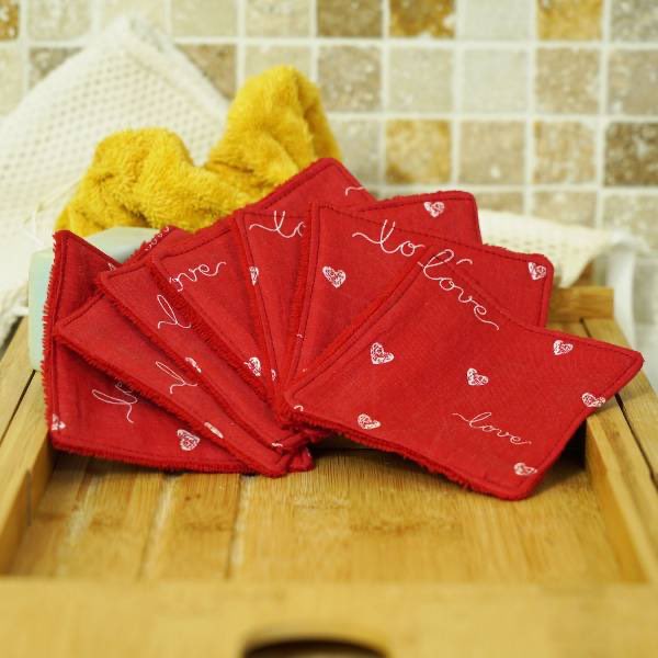 AlexdeCdeB's tweet image. Le rouge couleur de l’amour… ❤️
La Saint Valentin approche et j’ai quelques petites choses en stock qui pourrait faire des cadeaux originaux !
Les lingettes et l’ensemble ❤️ sont en destockage à petit prix !
lescousettesdebobinette.fr
N’hésitez pas !
Et merci pour les partages 🫶🏻