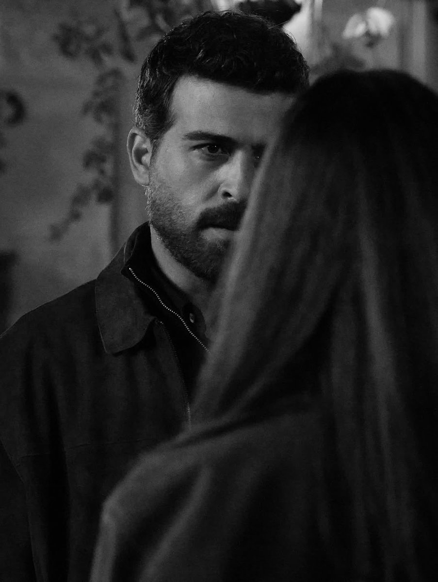 Lara_M83's tweet photo. ابداعه ما في متله🖤
شو فخورة فيه عنجد بيرفع الراس #محمود_نصر  ⚡️🖤
#نجم_الغانم 
#ليل 
@MahmoudNsr https://t.co/DnlyHaC7mD
