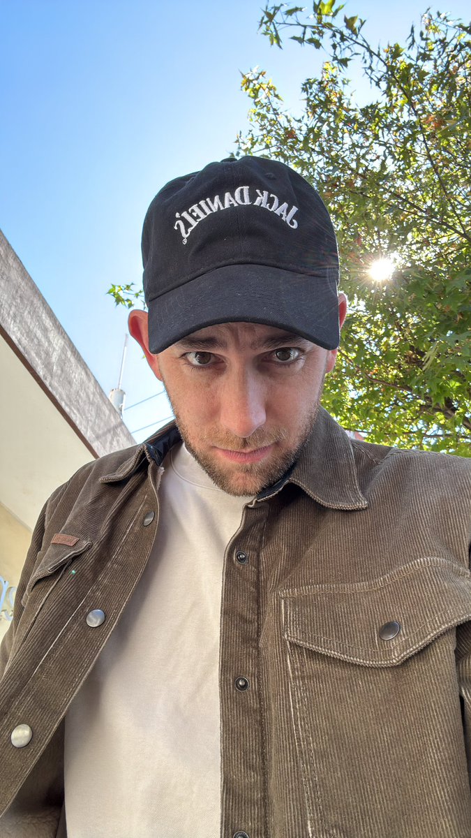 Viktor Bensimön👂 tweet media