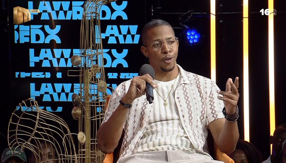 BBMzansi's tweet photo. First in, first out! Watch Lawredo’s exit interview below. For him, it’s not the end, it’s a win. 💪🏽 With gratitude for all the love and support, he’s ready to keep it moving from here on. 🔥

#Bazozwa #BBMzansiS6

Watch here: https://t.co/d8qMynFpIA https://t.co/w9eN7IwQrs