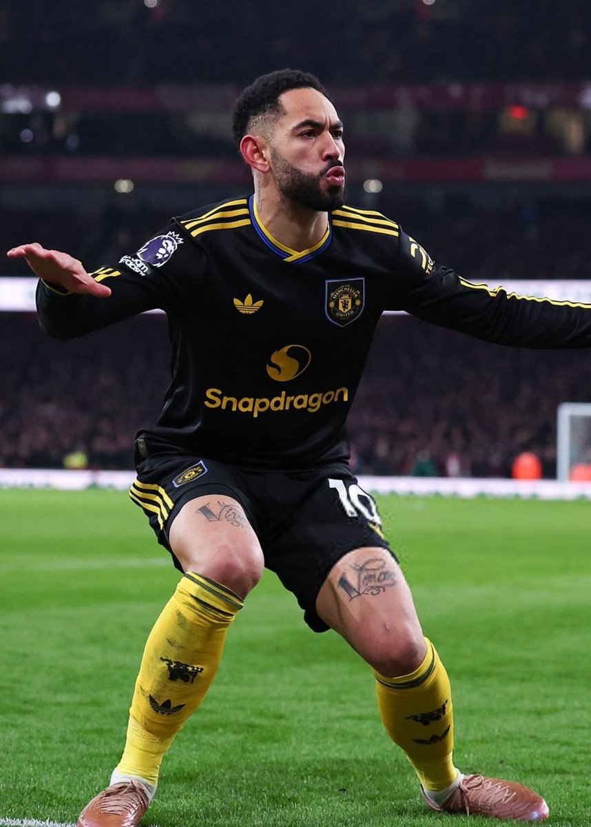 MufcWonItAll2's tweet photo. FT.

Arsenal 2-3 United 

We took the absolute puiss out of them.

Up the Fucking Reds. 🔴 https://t.co/kKyWGPW0CM