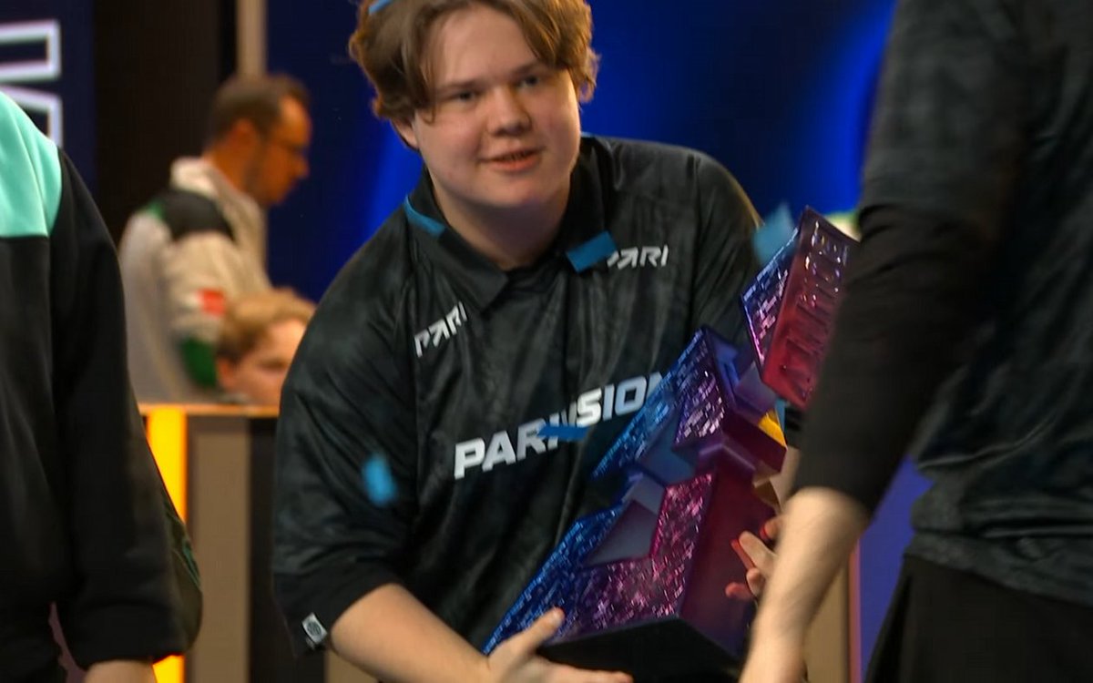 lightningfast tweet media