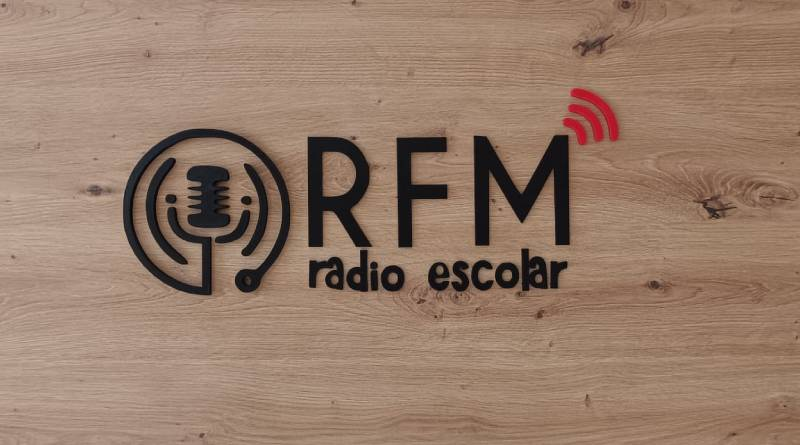 🎙️ ¡Nace RFM Radio! La voz del @CEIPRFMayoralasya está en el aire. 🏫✨

Nuestros alumnos se convierten en #locutores para compartir las noticias y reflexiones de nuestra comunidad. ¡No te pierdas el primer programa sobre mediación! 🎧👇
🔗 rafaelfernandezmayoralas.es/rfm-radio/
#RadioEscolar
