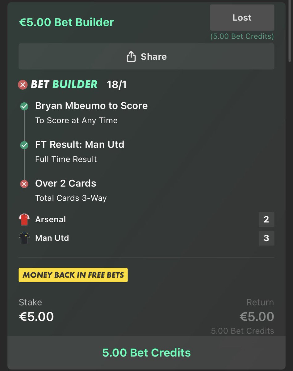 Cunha why did you not take ur jersey off knob…😂😂😂😂
