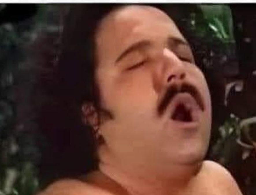 Thebarber6969's tweet photo. @cryptofergani The blunting that’s getting pumped is you…by this dude https://t.co/fwSXnHGzxU