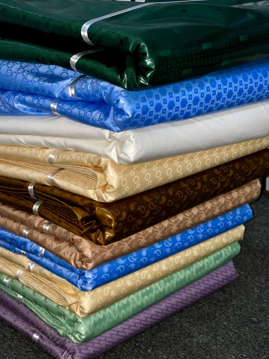 M_ChubadoJR's tweet image. Kindly  RT 🔁 &amp;amp; LIKE PLS

 STARLIGHT 
🏷️ Price:# 5,500 Per yard
☎️Call,DM/WhatsApp
(07068268086)
📍 KANO
Nationwide delivery

Repost 🔁 PLS