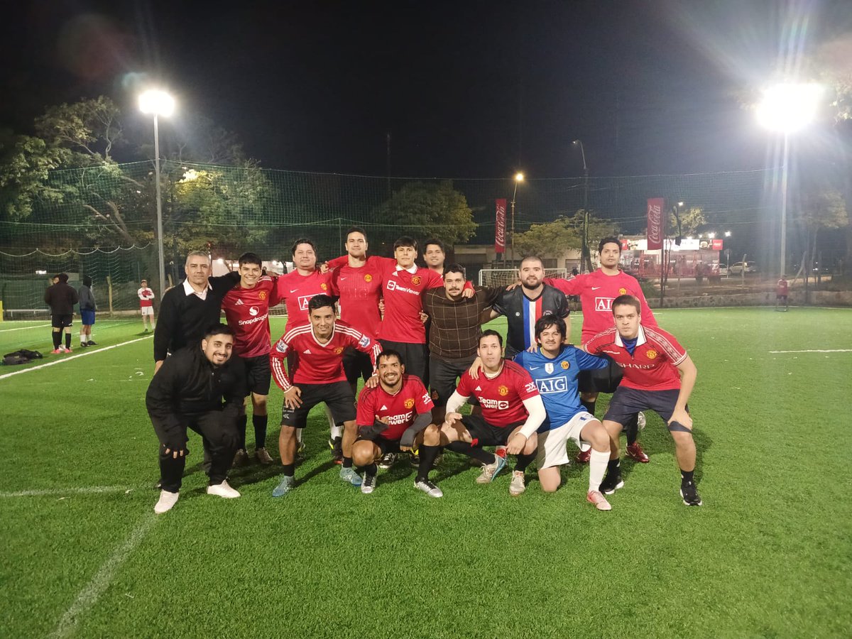 En Mayo fue 2 a 1... hoy 2 a 3
Porque somos el más grande de Inglaterra <a href="/ManUtd_Paraguay/">Manchester United Paraguay 🇵🇾</a> 
Pd: y si.....