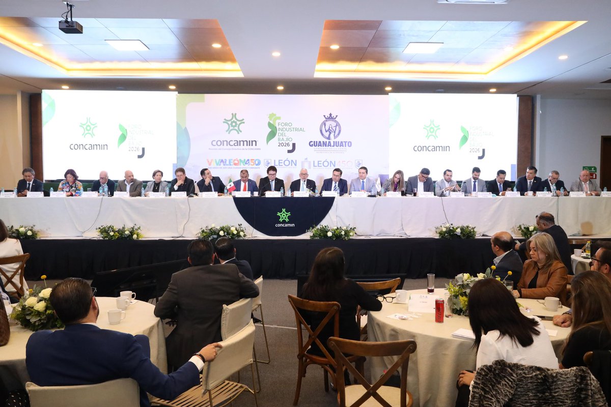 Como parte de los trabajos de nuestra primera sesión de Consejo Directivo del año, que tienen lugar en León , Guanajuato, el presidente de la #CONCAMIN, Alejandro Malagón Barragán, <a href="/AMalagonB/">Alejandro Malagon B</a>; el secretario general, Eduardo Ramírez Leal, <a href="/EduardoRmzLeal/">Eduardo Ramírez Leal</a>; y el tesorero Juan