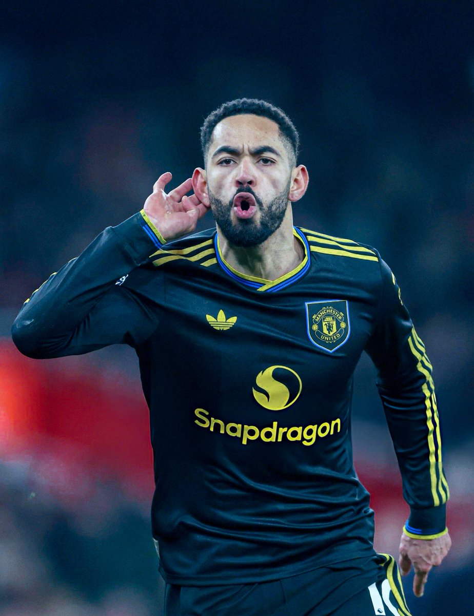 utdsal's tweet image. MANCHESTER UNITED ARE BACK! ❤️