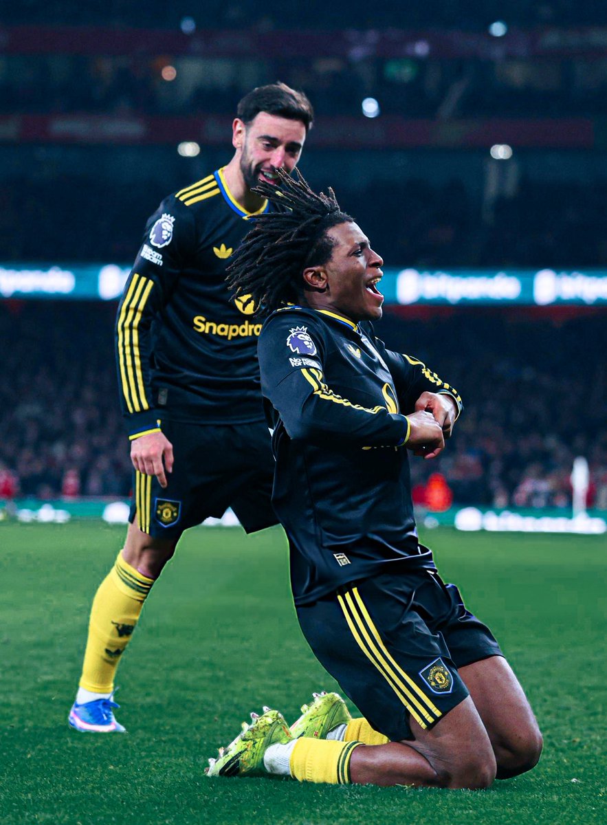 utdsal's tweet image. MANCHESTER UNITED ARE BACK! ❤️