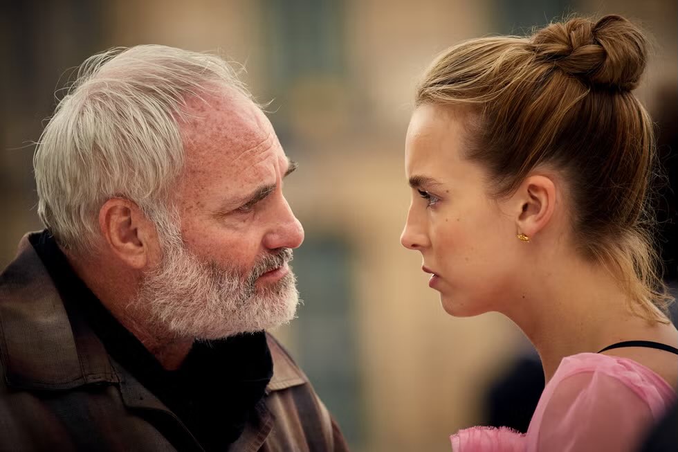 comersh00ter's tweet image. “my father is the worst man alive and i am his favorite daughter”